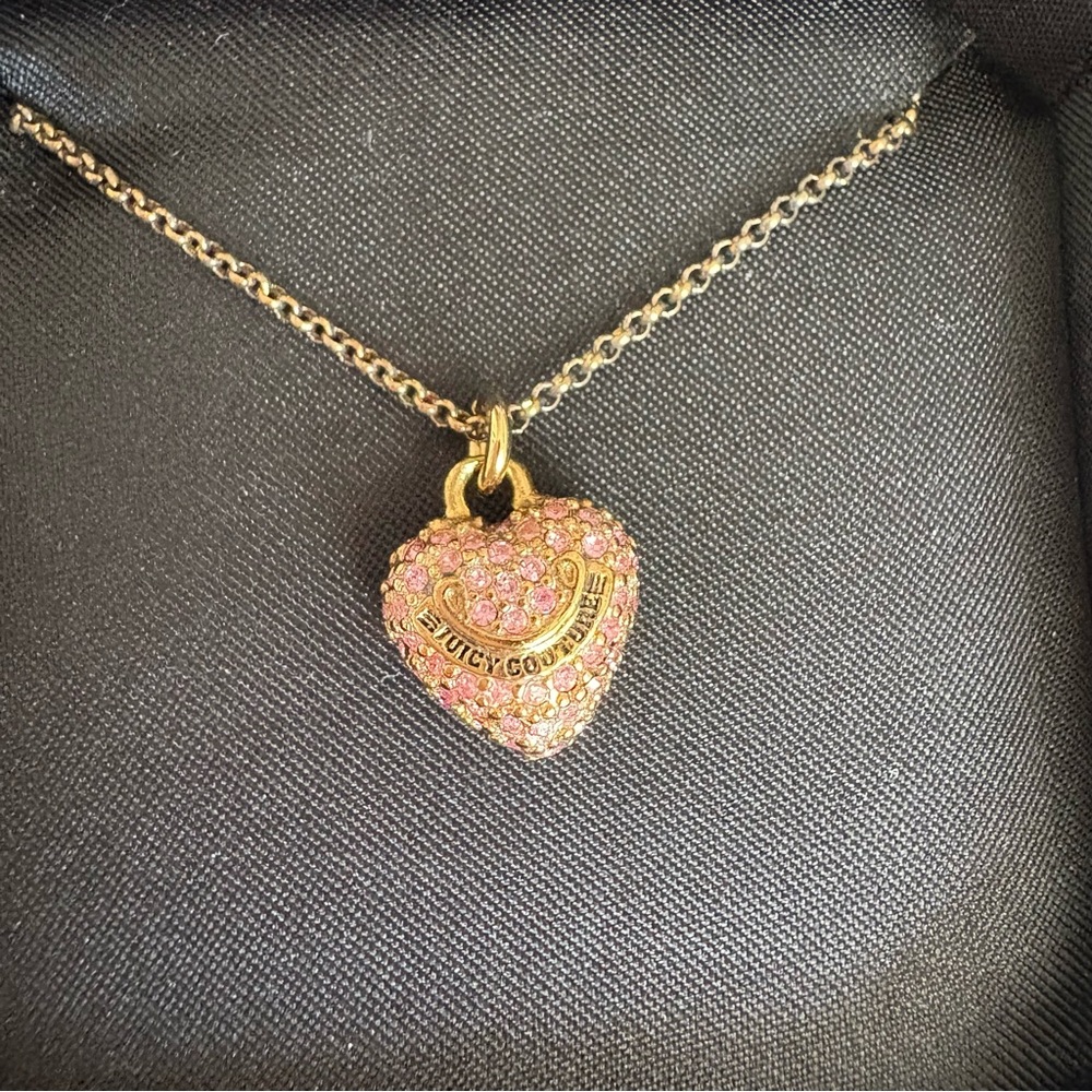 Vintage Juicy Couture Pink & Gold Heart Necklace - Picture 2 of 10